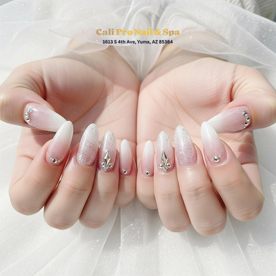 Trendy nail colors